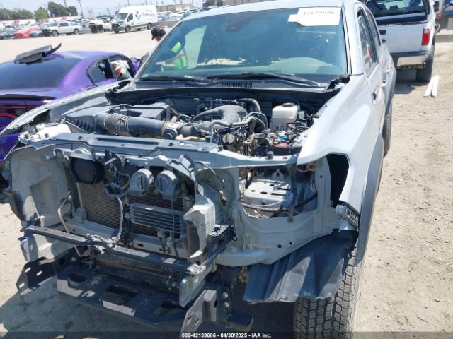 3TMCZ5AN0KM191669 Toyota Tacoma Trd Off Road