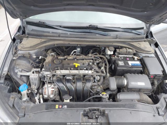 5NPD84LF9JH288445 Hyundai ELANTRA SEL