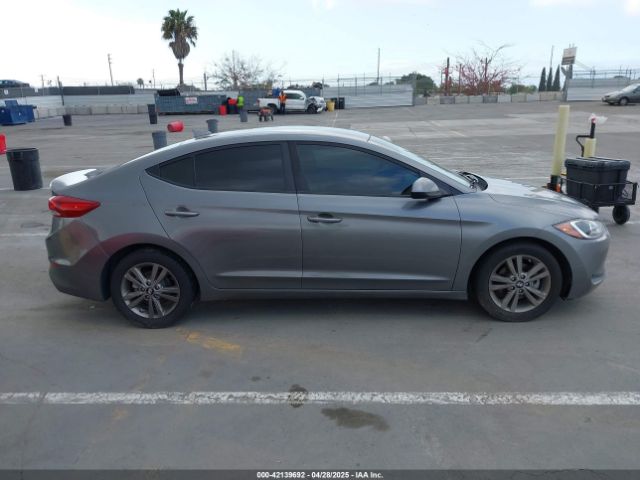 5NPD84LF9JH288445 Hyundai ELANTRA SEL