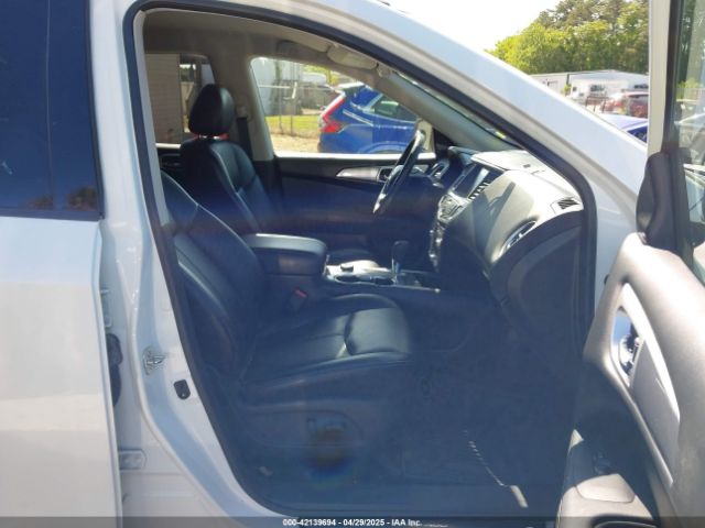 2019 NISSAN PATHFINDER 5N1DR2MM8KC621063 Photo 4