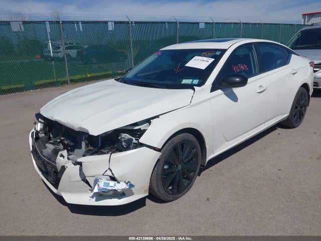 1N4BL4CW1NN351698 Nissan Altima Sr Intelligent Awd