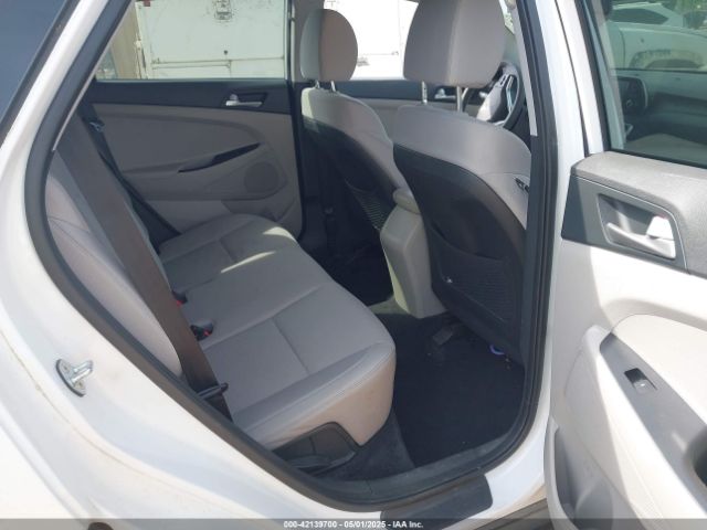 KM8J33A40LU224280 Hyundai Tucson Value