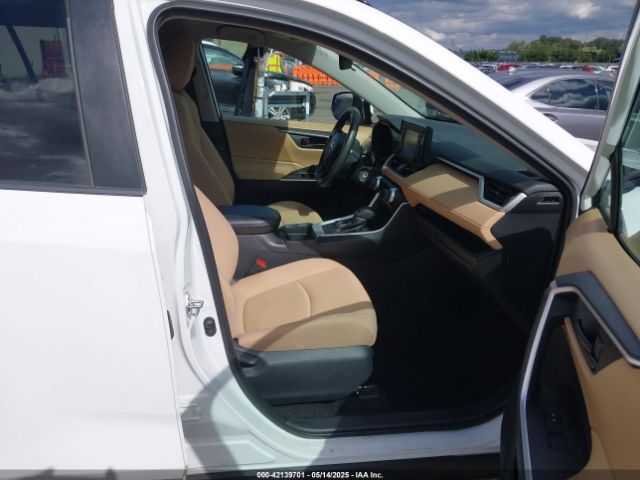 2T3MWRFV5KW031654 Toyota Rav4 Hybrid Le