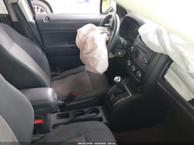 1C4NJPBA7GD588872 Jeep Patriot Sport