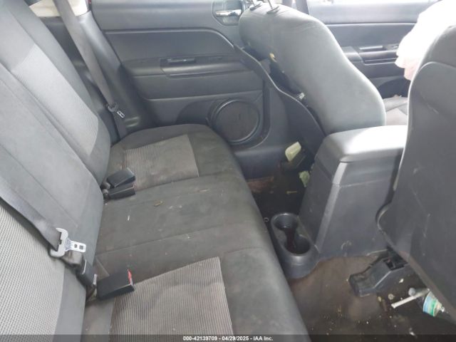1C4NJPBA7GD588872 Jeep Patriot Sport