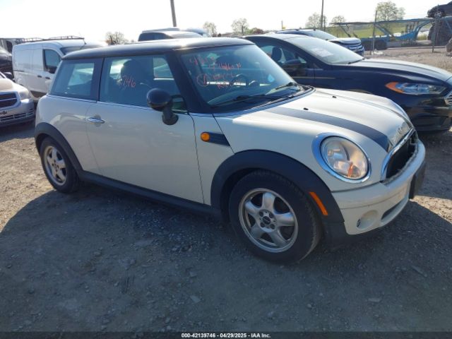2007 MINI COOPER WMWMF33597TU61986 Photo 0