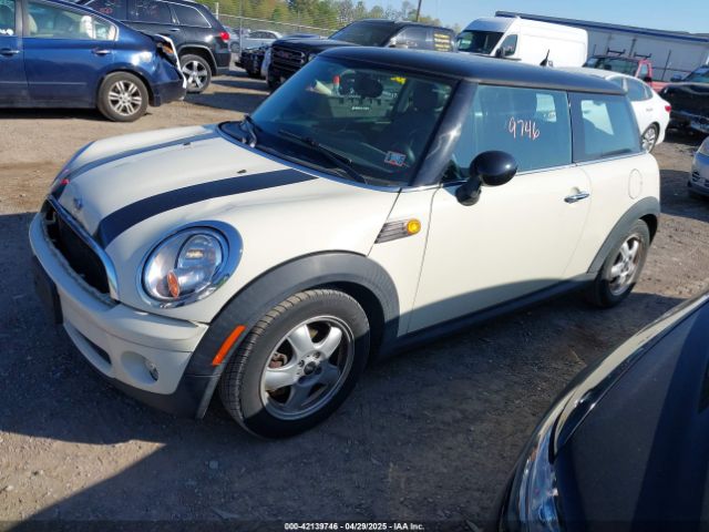 2007 MINI COOPER WMWMF33597TU61986 Photo 1