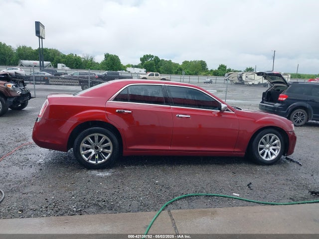Chrysler 300C 2014 2C3CCAEG9EH372881 Image 13
