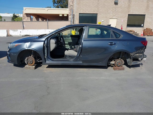 3KPF24AD5KE021921 KIA Forte Lxs