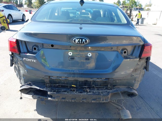 3KPF24AD5KE021921 KIA Forte Lxs