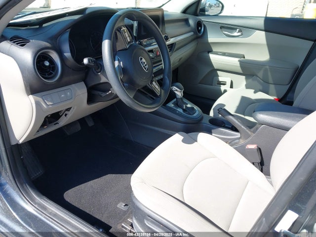 3KPF24AD5KE021921 KIA Forte Lxs