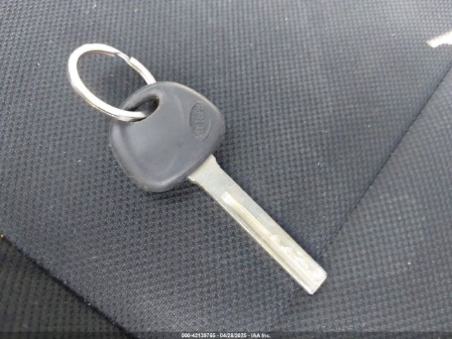 KMHTC6AD3GU270895 Hyundai Veloster