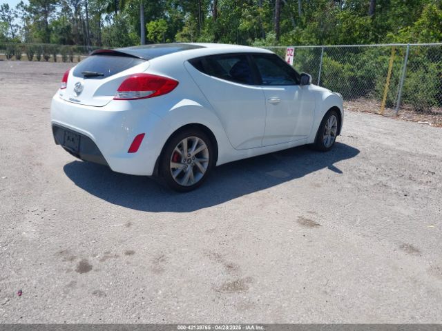 KMHTC6AD3GU270895 Hyundai Veloster