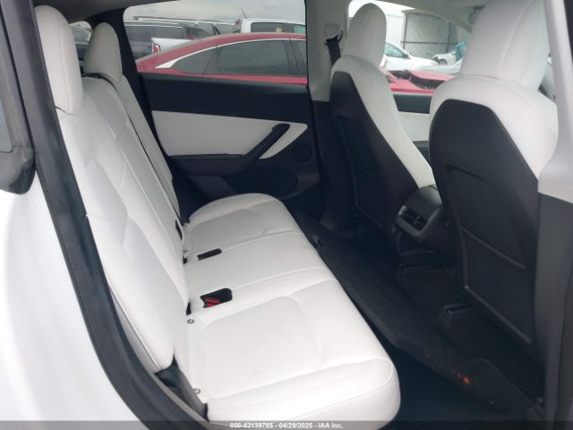 2022 TESLA MODEL Y 7SAYGDEE7NF310555 Photo 7
