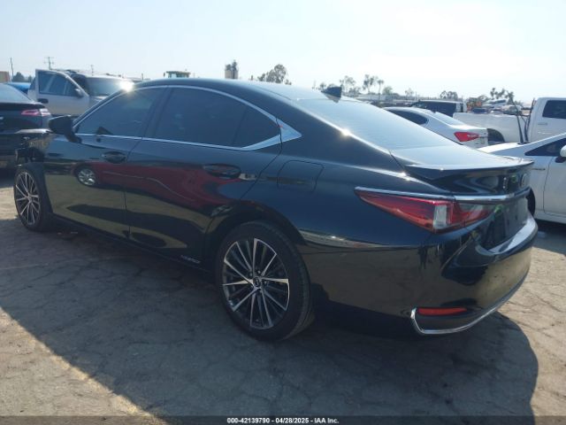 58ADA1C10NU026319 Lexus ES 300H