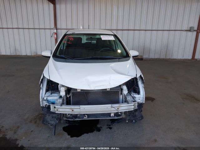 3HGGK5H44JM712461 Honda FIT LX