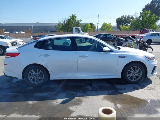 5XXGT4L33KG324175 KIA Optima Lx