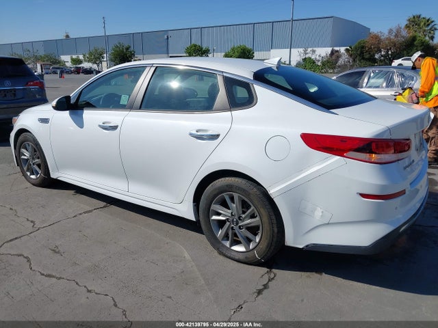 5XXGT4L33KG324175 KIA Optima Lx