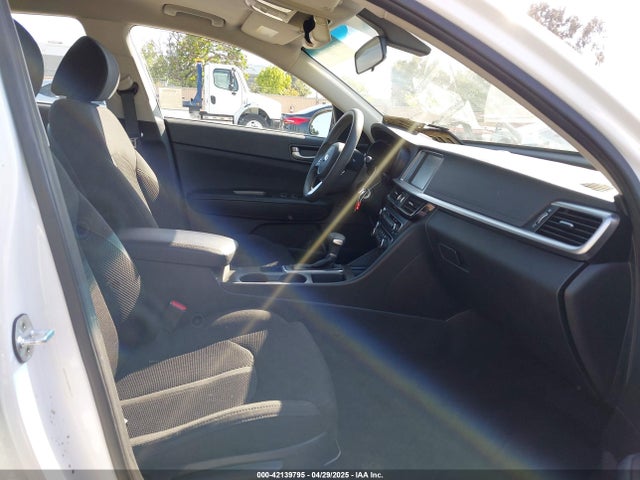5XXGT4L33KG324175 KIA Optima Lx