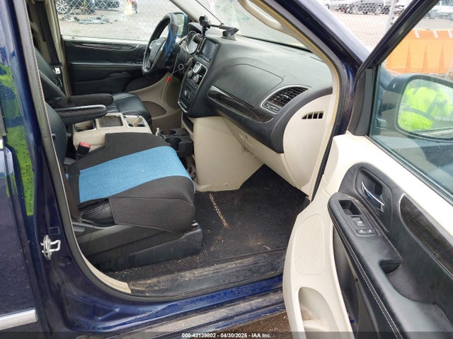 2C4RC1BG3FR716002 Chrysler Town & Country Touring