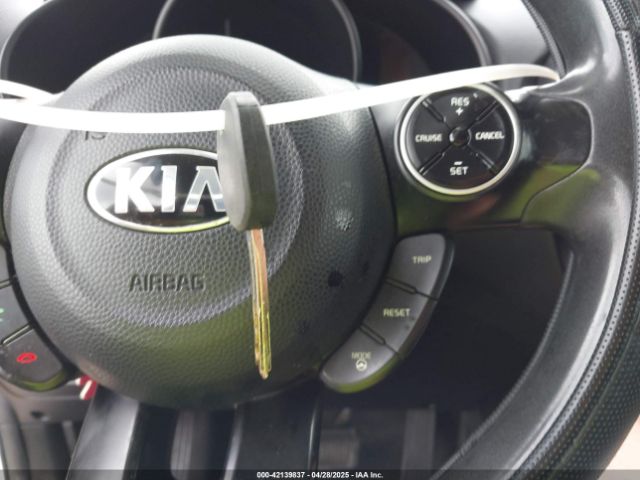 KNDJN2A26F7800156 KIA Soul