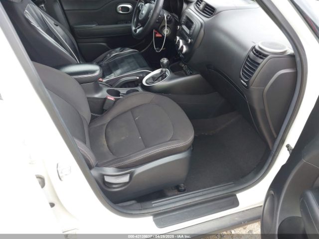 KNDJN2A26F7800156 KIA Soul