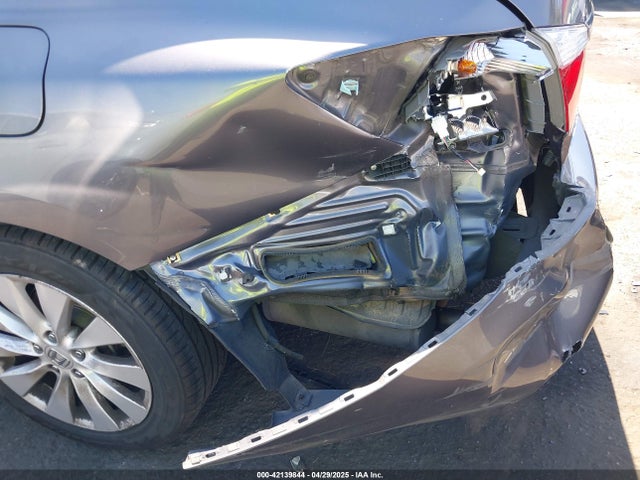 1HGCR3F85FA032349 Honda Accord Ex-l V-6