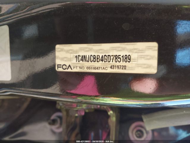 1C4NJCBB4GD785189 Jeep Compass 75th Anniversary