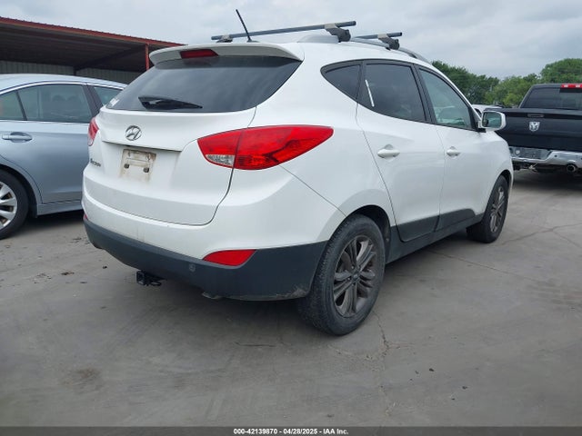 KM8JU3AG4EU839859 Hyundai TUCSON SE