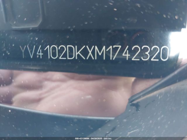 YV4102DKXM1742320 Volvo Xc60 T5 Momentum