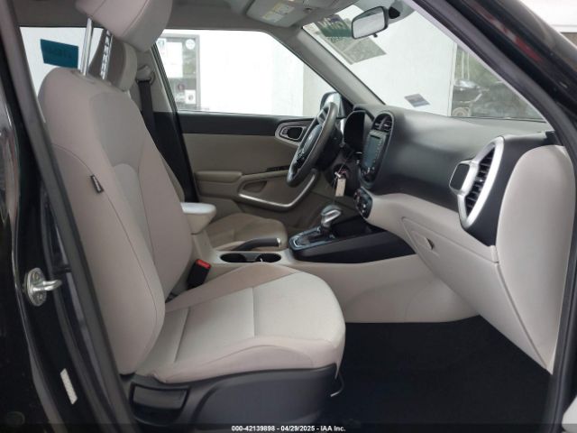KNDJ23AU5L7119840 KIA SOUL LX