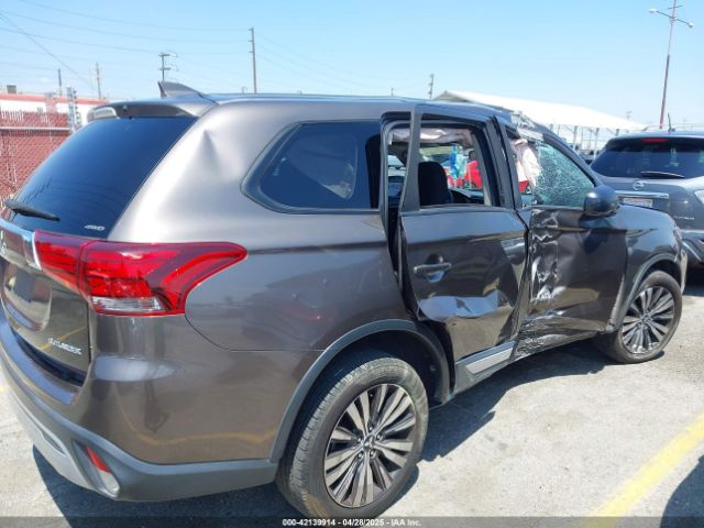 JA4AZ3A32KZ012387 Mitsubishi Outlander Es