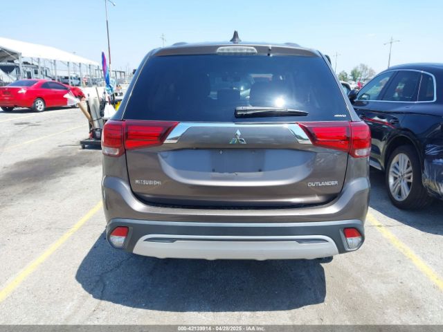 JA4AZ3A32KZ012387 Mitsubishi Outlander Es