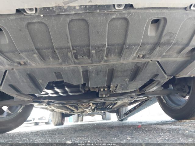 JA4AZ3A32KZ012387 Mitsubishi Outlander Es
