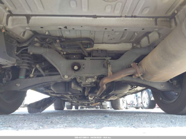 JA4AZ3A32KZ012387 Mitsubishi Outlander Es