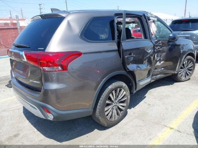 JA4AZ3A32KZ012387 Mitsubishi Outlander Es
