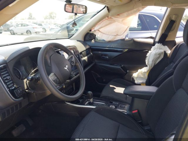 JA4AZ3A32KZ012387 Mitsubishi Outlander Es
