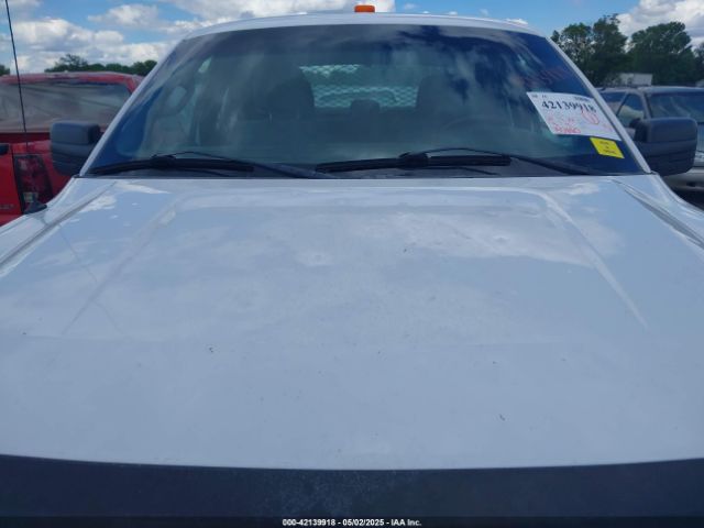 1FTFX1EFXEKF40489 Ford F-150 Xl