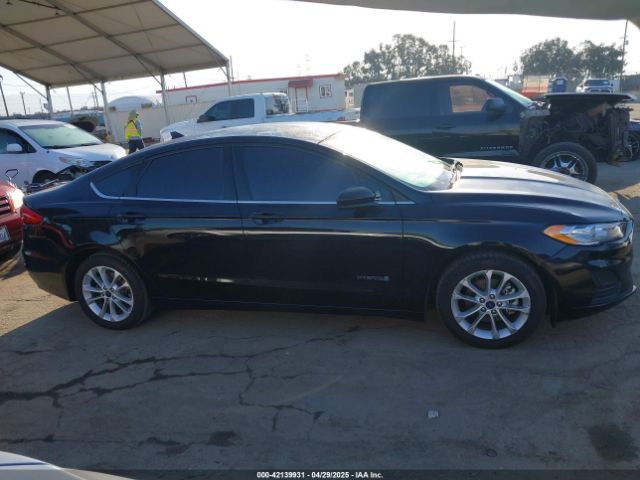 3FA6P0LU1KR284400 Ford 2019