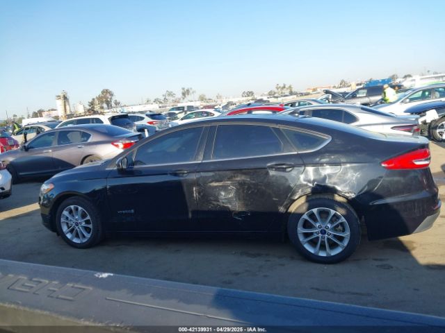 3FA6P0LU1KR284400 Ford 2019