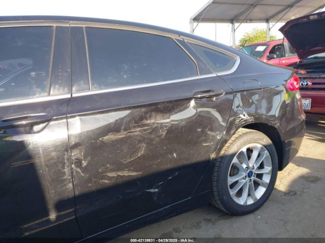 3FA6P0LU1KR284400 Ford 2019