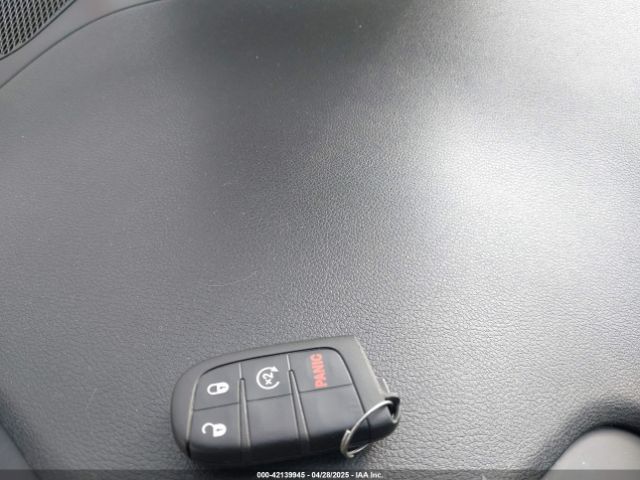 ZACCJABT0FPB62548 Jeep Renegade Latitude
