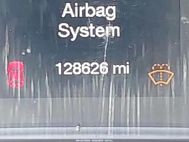 1C3CCCAB1GN131526 Chrysler 200 Limited
