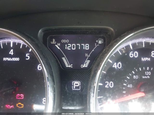 3N1CN7APXHK472667 Nissan Versa 1.6 Sv