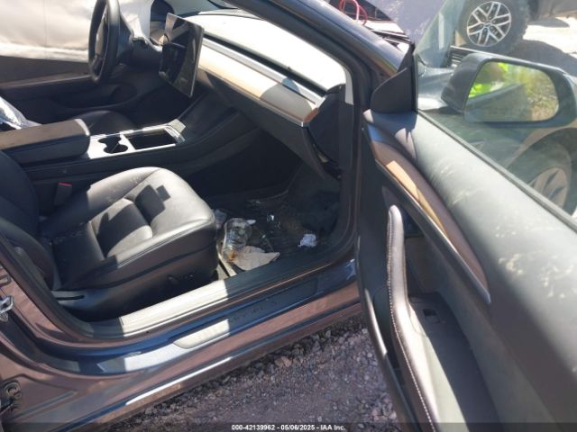 2022 TESLA MODEL 3 5YJ3E1EB6NF260118 Photo 4
