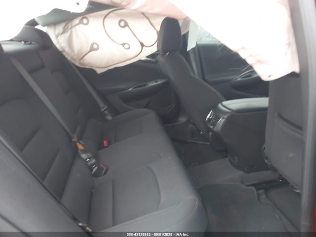 1G1ZD5ST7SF139809 Chevrolet Malibu Fwd 1lt