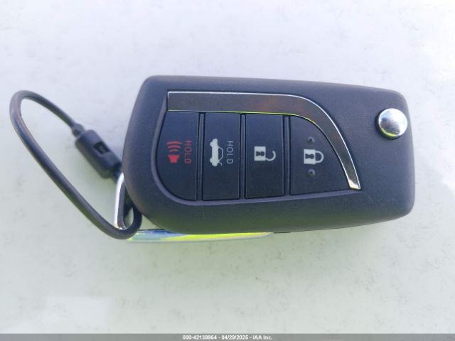 JTDB4MEE2PJ004869 Toyota COROLLA LE