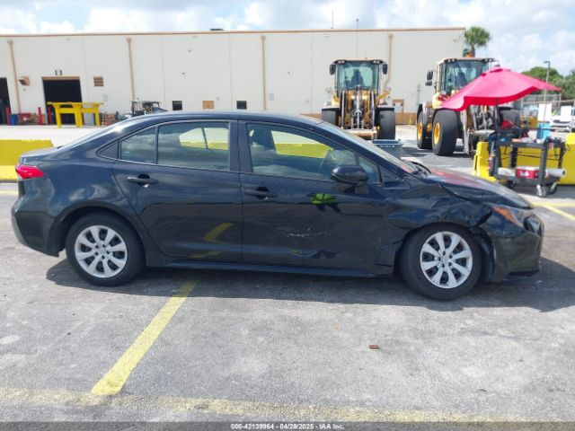 JTDB4MEE2PJ004869 Toyota COROLLA LE