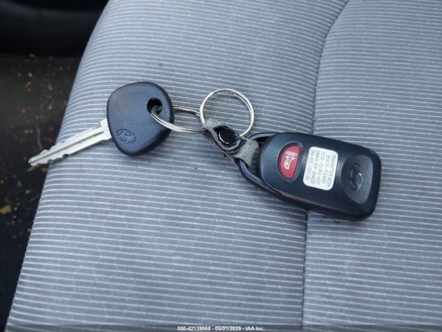 5NPD84LF3HH041576 Hyundai ELANTRA SE