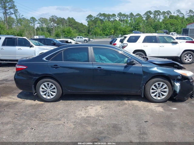 4T1BF1FK5HU677387 Toyota CAMRY LE